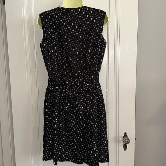 Homemade/handmade black polyester sleeveless dress with white floral print - Picture 8 of 8